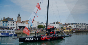 Vendée Arctique : Corentin Horeau et l’IMOCA MACSF lancés vers le cercle polaire