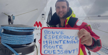 Guirec Soudée franchit Bonne-Espérance, le dernier cap de son tour du monde à l’envers