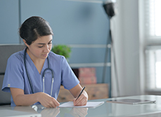 Interne en médecine remplie déclaration d'impôts - MACSF