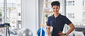 Une femme masseur-kinésithérapeute | MACSF