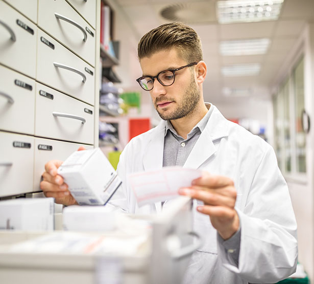 Docteurs juniors en pharmacie hospitalière - MACSF