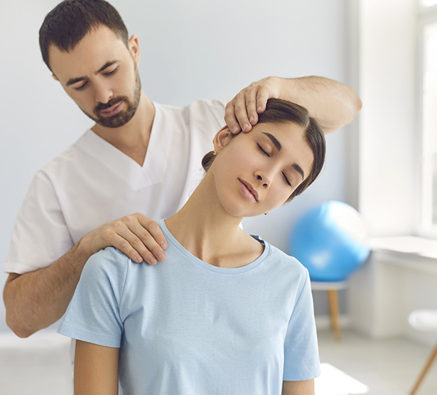 Manipulations cervicales sur une patiente - MACSF