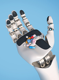 Une main de robot tient des médicaments - MACSF