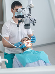 Remplacement d’un chirurgien-dentiste libéral par un étudiant - MACSF