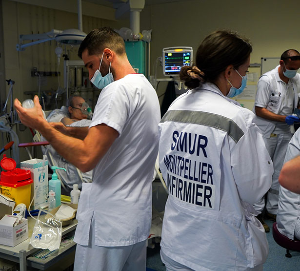 Equipe du SMUR sur une intervention - MACSF