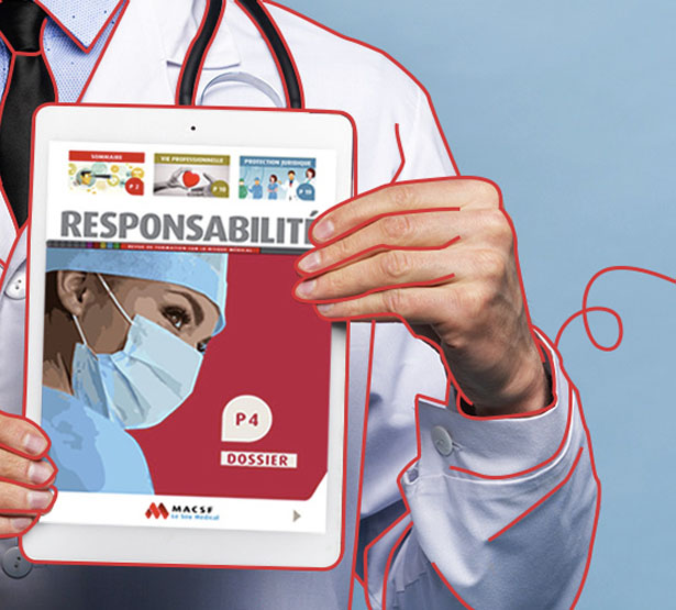 Un médecin tenant une tablette - MACSF