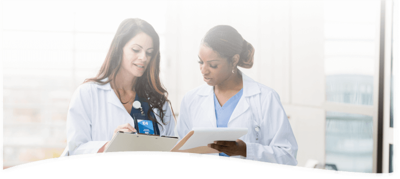 femmes discutant à l'hôpital - prév hospi macsf