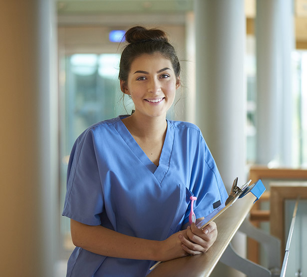 Une interne en médecine à l'hôpital - MACSF