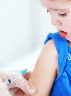 Fausse inscription d’une vaccination dans le carnet de santé MACSF