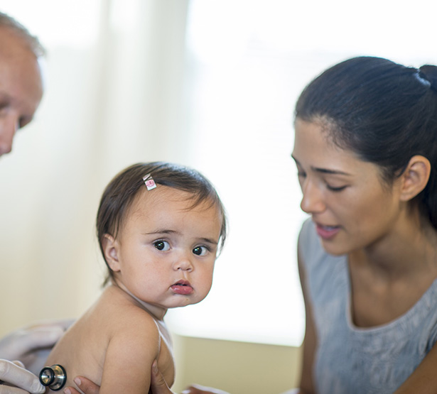 Une petite patiente en consultation - MACSF