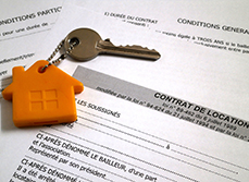 Clé posée sur un contrat de location - MACSF