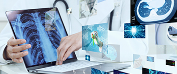 Professionnel de santé utilisant un ordinateur affichant des images médicales numériques et des visualisations d’intelligence artificielle - MACSF