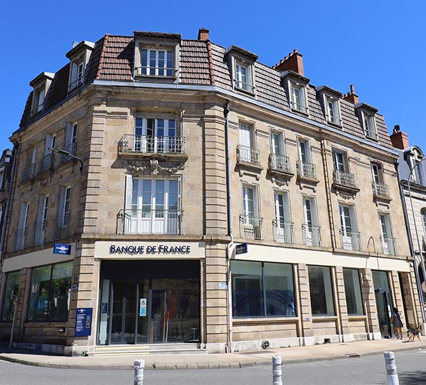 La devanture d'un immeuble de la Banque de France - MACSF