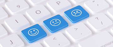 Boutons de clavier bleus représentant 3 icones de smiley - MACSF
